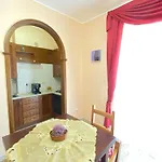Apartment Elegant House *