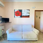 Apartment Elegant House *