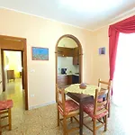 Elegant House Apartment *