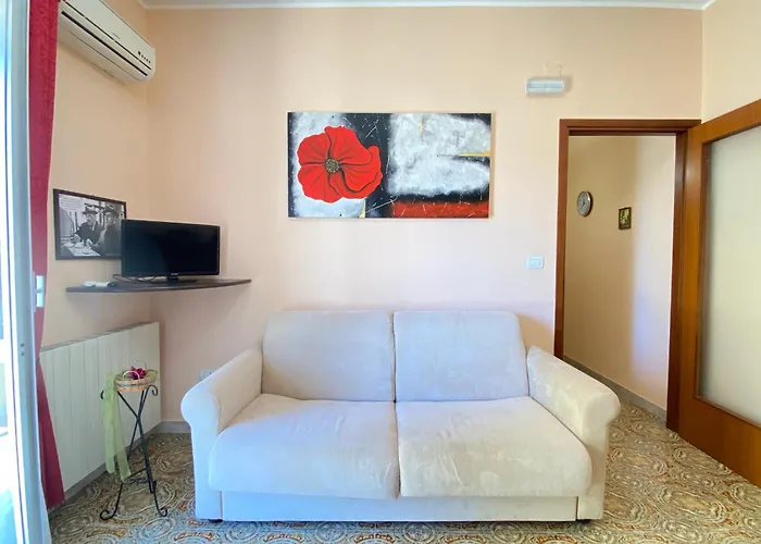 Apartment Elegant House *