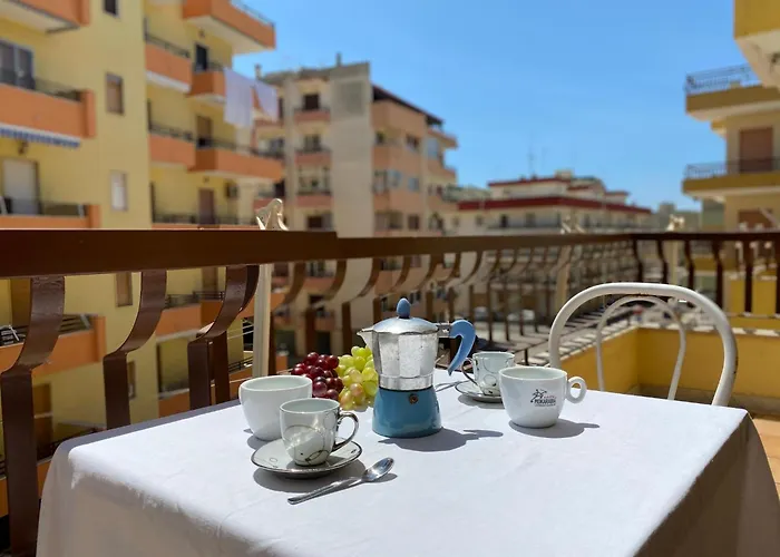 Elegant House Apartment *